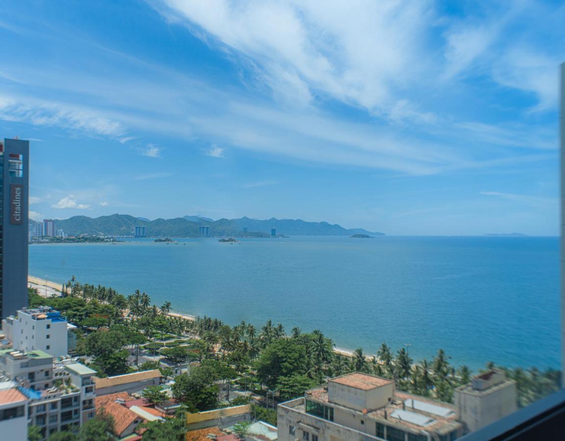 Aaron Hotel Nha Trang Kültér fotó